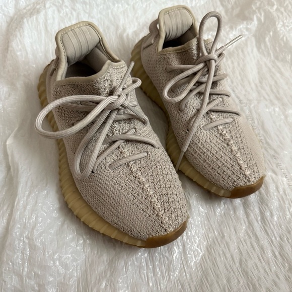 Adidas Yeezy Boost 350V2 Sesame sz 4 - Picture 2 of 13
